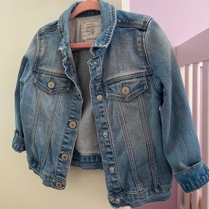 Zara girl’s jean jacket size 2/3 yrs